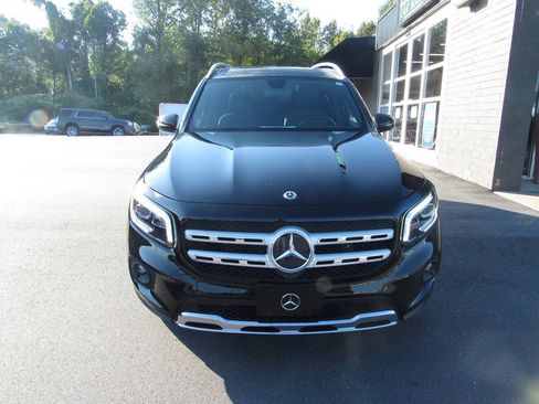 Used 2023 Mercedes-Benz GLB 250 4MATIC image 9