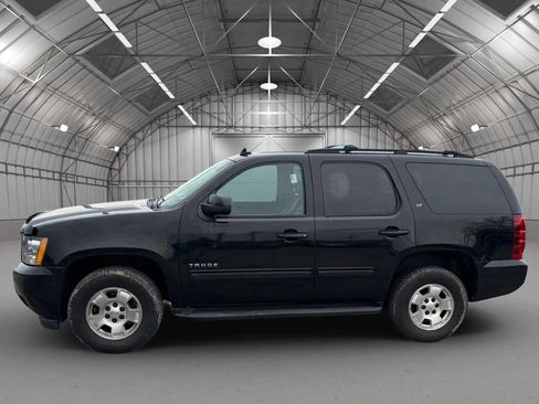 Used 2012 Chevrolet Tahoe LT w/ Luxury Package AWD/4WD image 4