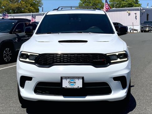 Certified 2025 Dodge Durango GT AWD/4WD image 3