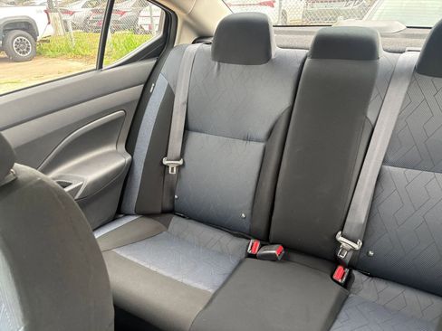 Used 2025 Nissan Versa SV FWD image 37