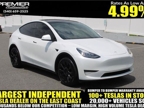 Used 2023 Tesla Model Y Long Range AWD/4WD image 1