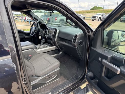 Used 2019 Ford F150 XLT w/ Equipment Group 302A Luxury RWD image 14