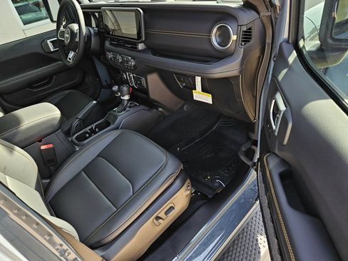 New 2026 Jeep Wrangler Unlimited Sahara AWD/4WD image 8