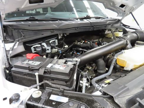 Used 2024 Ford F150 Lariat w/ Equipment Group 502A High AWD/4WD image 29