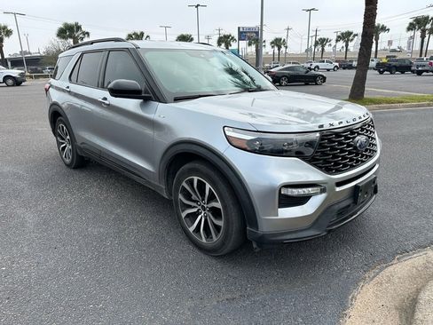 Used 2022 Ford Explorer ST-Line w/ Class IV Trailer Tow Package image 9