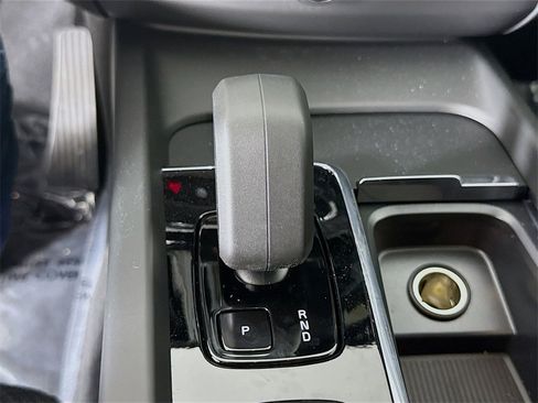 Used 2025 Volvo XC60 B5 Core w/ Protection Package Premier image 17