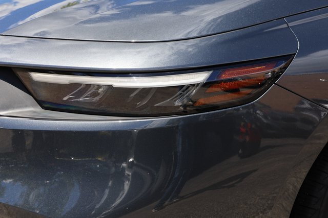 Used 2023 Honda Accord EX image 10