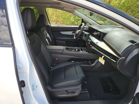 New 2025 Nissan Murano SL w/ Cargo Package image 13