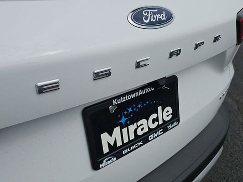 Used 2025 Ford Escape Active AWD/4WD image 27