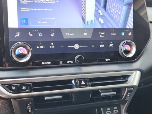 Certified 2024 Lexus RX 350 FWD w/ Convenience Package image 18