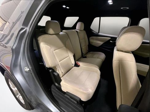Used 2023 Chevrolet Traverse LS w/ Safety Package image 24
