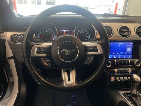 Used 2020 Ford Mustang Premium RWD image 5