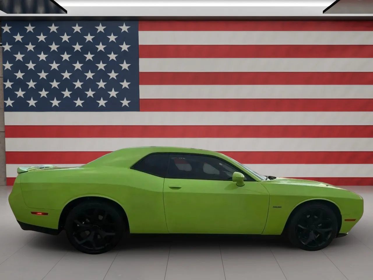 Used 2015 Dodge Challenger R/T Plus RWD image 5