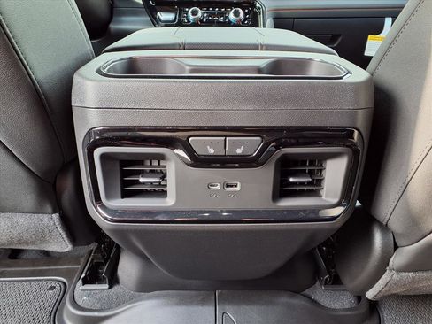 New 2026 GMC Sierra 1500 AT4 w/ AT4 Premium Package image 12