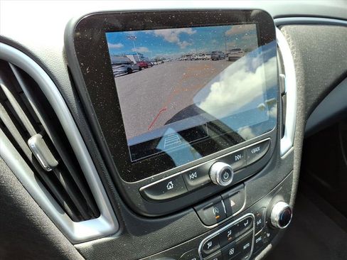 Used 2024 Chevrolet Malibu LT image 27