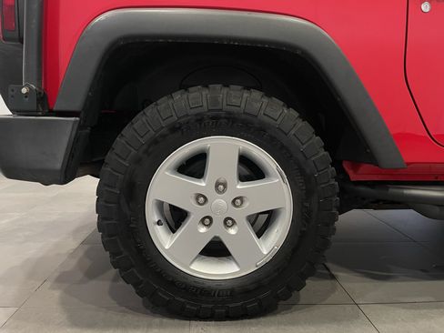 Used 2017 Jeep Wrangler Sport w/ Quick Order Package 23S AWD/4WD image 9