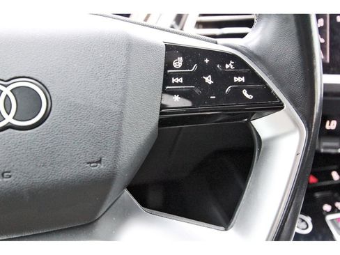 Used 2022 Audi Q4 e-tron Premium Plus AWD/4WD image 21
