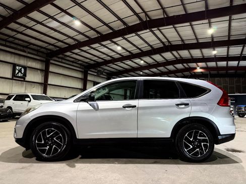 Used 2016 Honda CR-V SE image 8