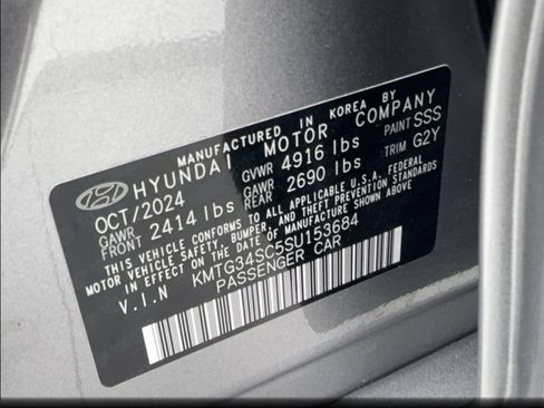 Used 2025 Genesis G70 2.5T AWD/4WD image 51