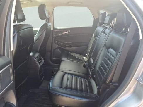 Used 2020 Ford Edge SEL w/ Convenience Package AWD/4WD image 9