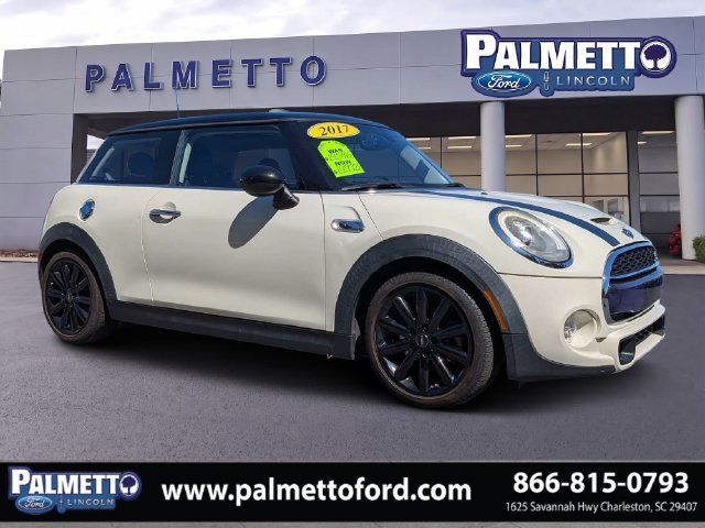 Used 2017 MINI Cooper S FWD image 1