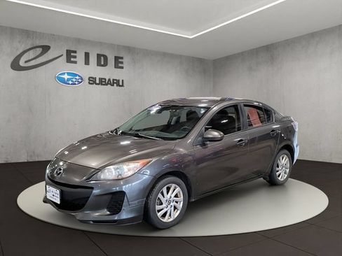 Used 2013 MAZDA MAZDA3 i Touring FWD image 4