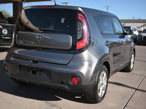 Used 2018 Kia Soul w/ Convenience Package FWD image 6