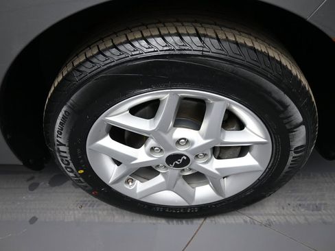 Certified 2022 Kia Soul LX w/ Technology Package image 13