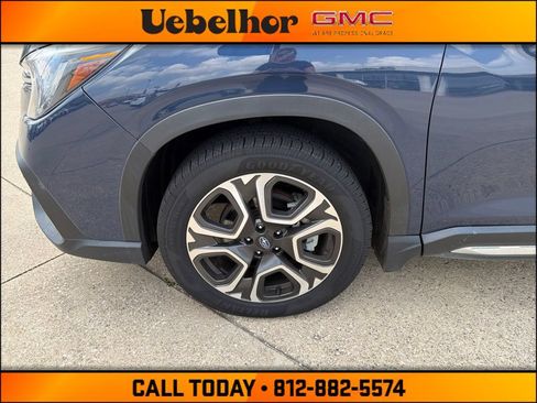 Used 2023 Subaru Ascent Limited AWD/4WD image 16