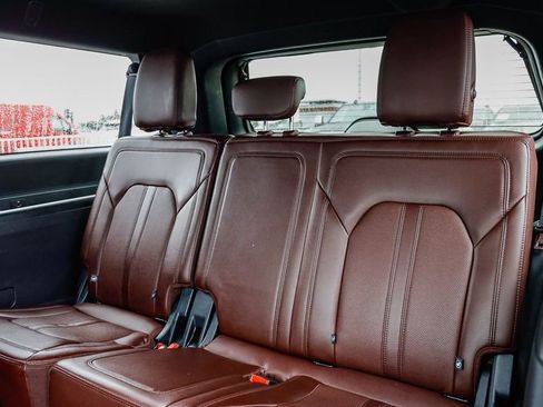 Used 2024 Ford Expedition Max Limited image 24