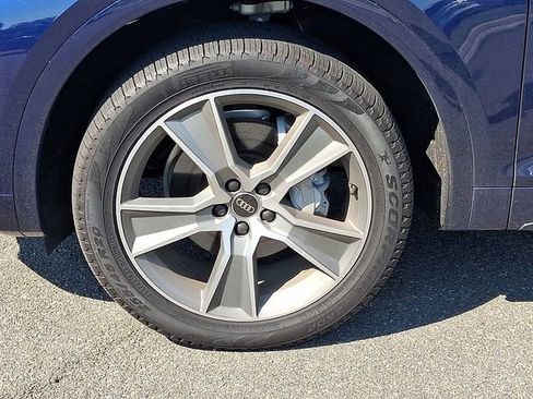 Used 2025 Audi Q5 2.0T Premium w/ Convenience Plus Package AWD/4WD image 8
