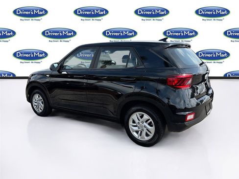Used 2021 Hyundai Venue SE FWD image 5