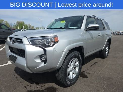 Used 2021 Toyota 4Runner SR5 AWD/4WD image 2