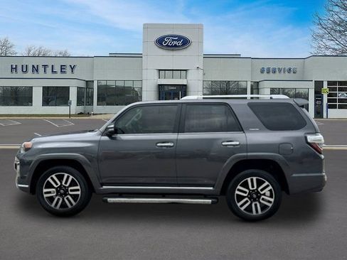 Used 2022 Toyota 4Runner Limited AWD/4WD image 7