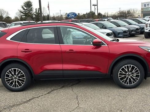 New 2026 Ford Escape SE image 29