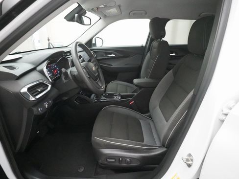 Used 2021 Chevrolet TrailBlazer LT w/ Convenience Package image 7
