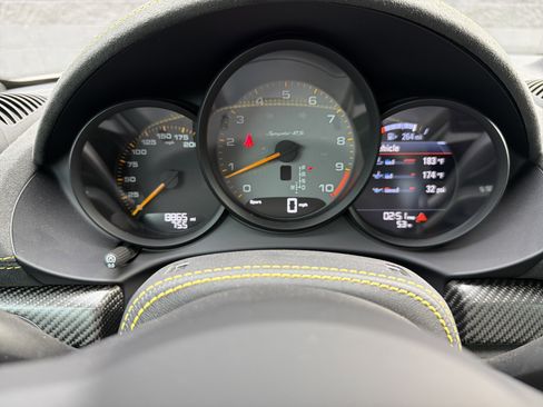 Certified 2025 Porsche 718 Boxster Spyder RS image 17