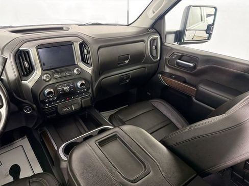 Used 2020 GMC Sierra 2500 Denali w/ Denali Ultimate Package AWD/4WD image 25
