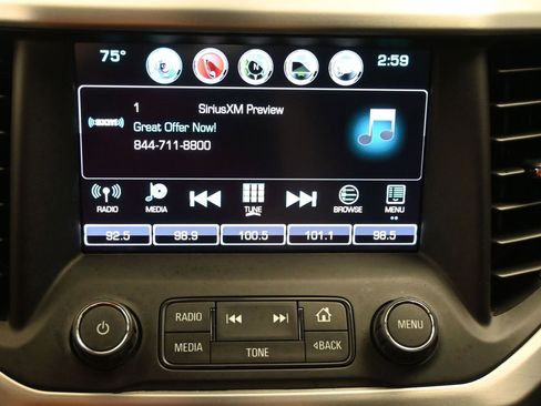 Used 2018 GMC Acadia SLT FWD image 17