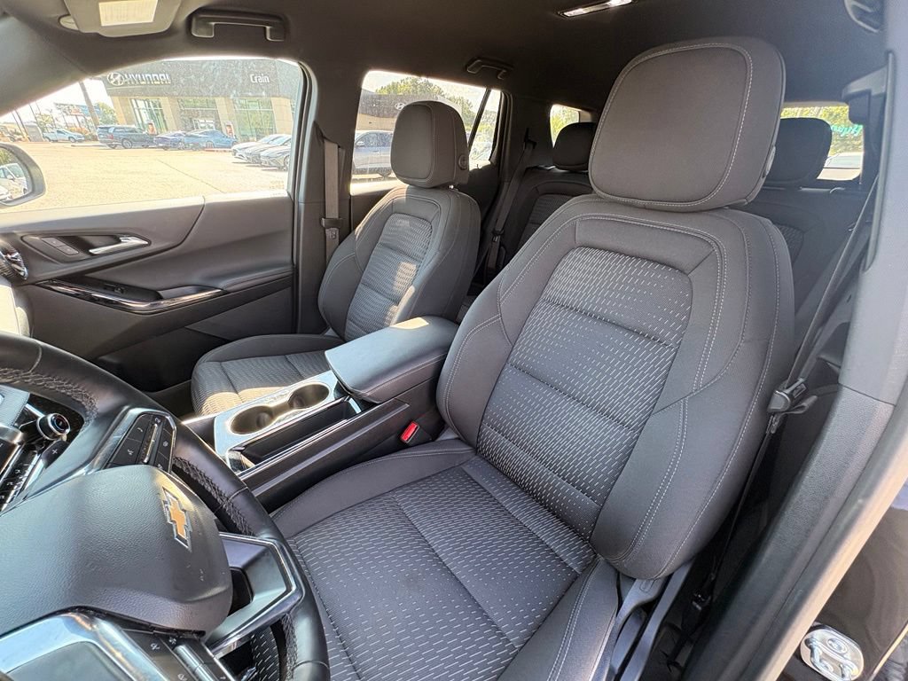 Used 2025 Chevrolet Equinox LT FWD image 23