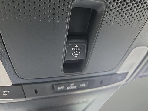 Used 2025 Honda CR-V Sport Touring image 22