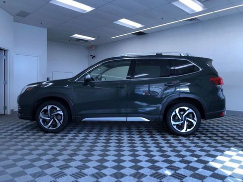 Used 2023 Subaru Forester Touring image 12