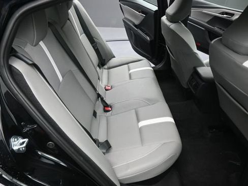 Used 2026 Toyota Camry SE FWD image 16