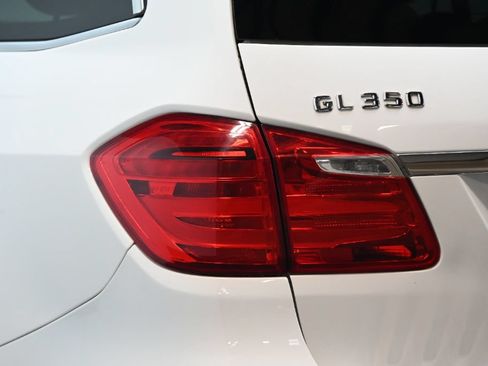 Used 2016 Mercedes-Benz GL 320 BlueTEC 4MATIC w/ Premium I Package image 15