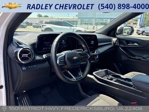 Certified 2026 Chevrolet Equinox LT AWD/4WD image 4