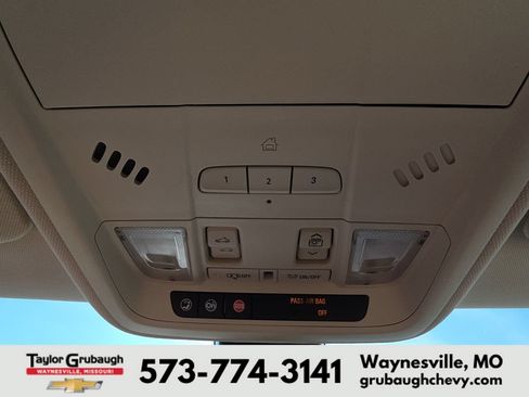 Used 2018 Cadillac XT5 Luxury w/ Driver Awareness Package FWD image 24