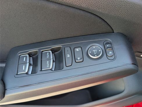 Used 2025 Honda Civic Sport image 18