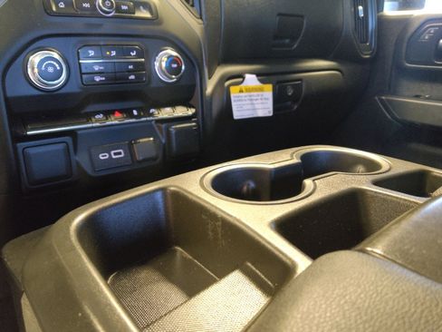 Used 2023 GMC Sierra 2500 Pro w/ Convenience Package RWD image 26