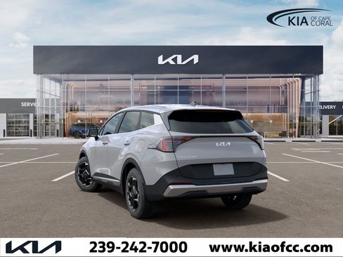 New 2026 Kia Sportage EX FWD image 4