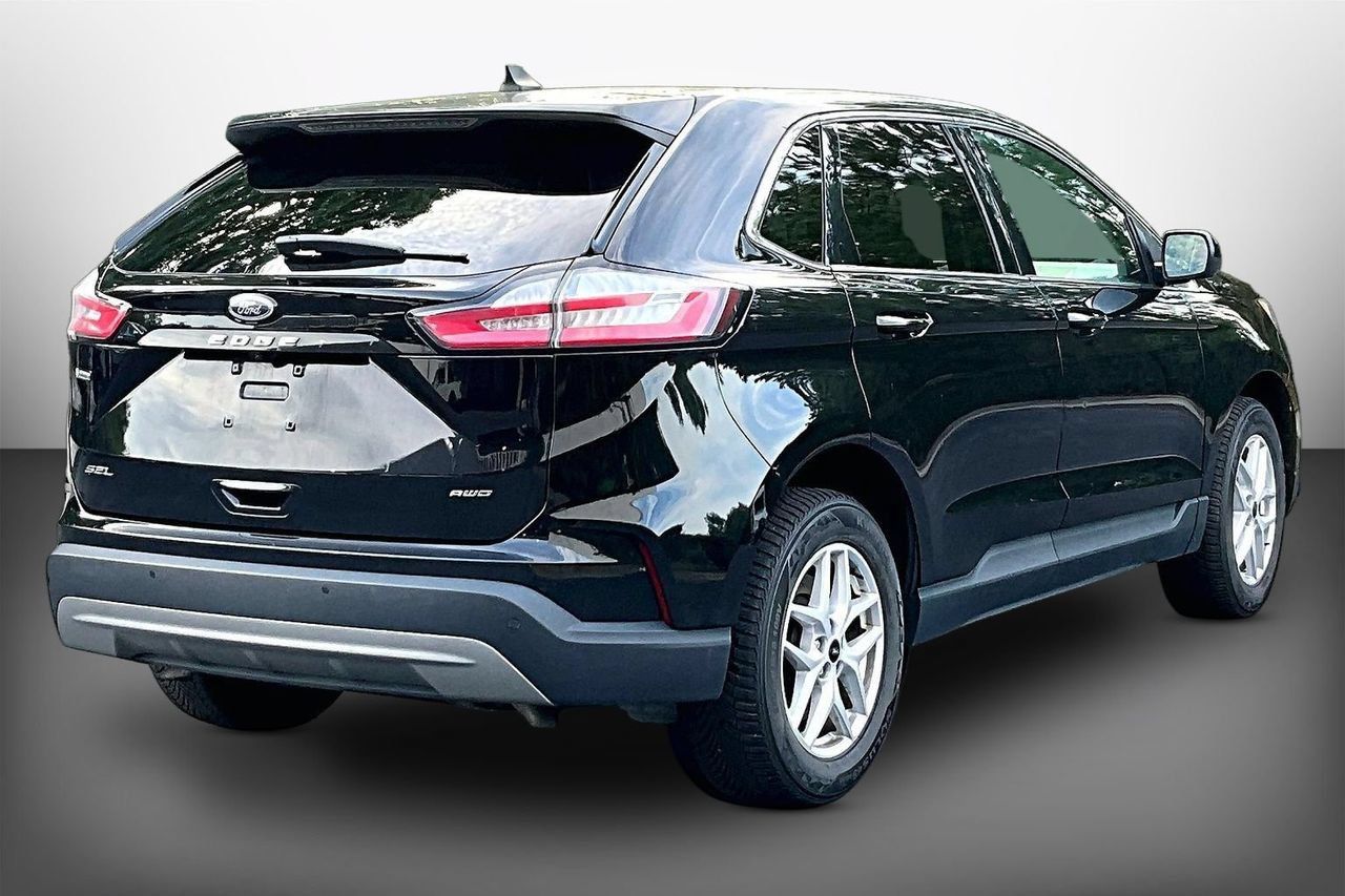 Used 2024 Ford Edge SEL AWD/4WD image 8